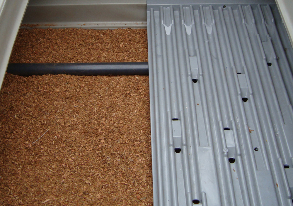 Ecoflo Kleinklär­anlage mit Biofilter • REWATEC